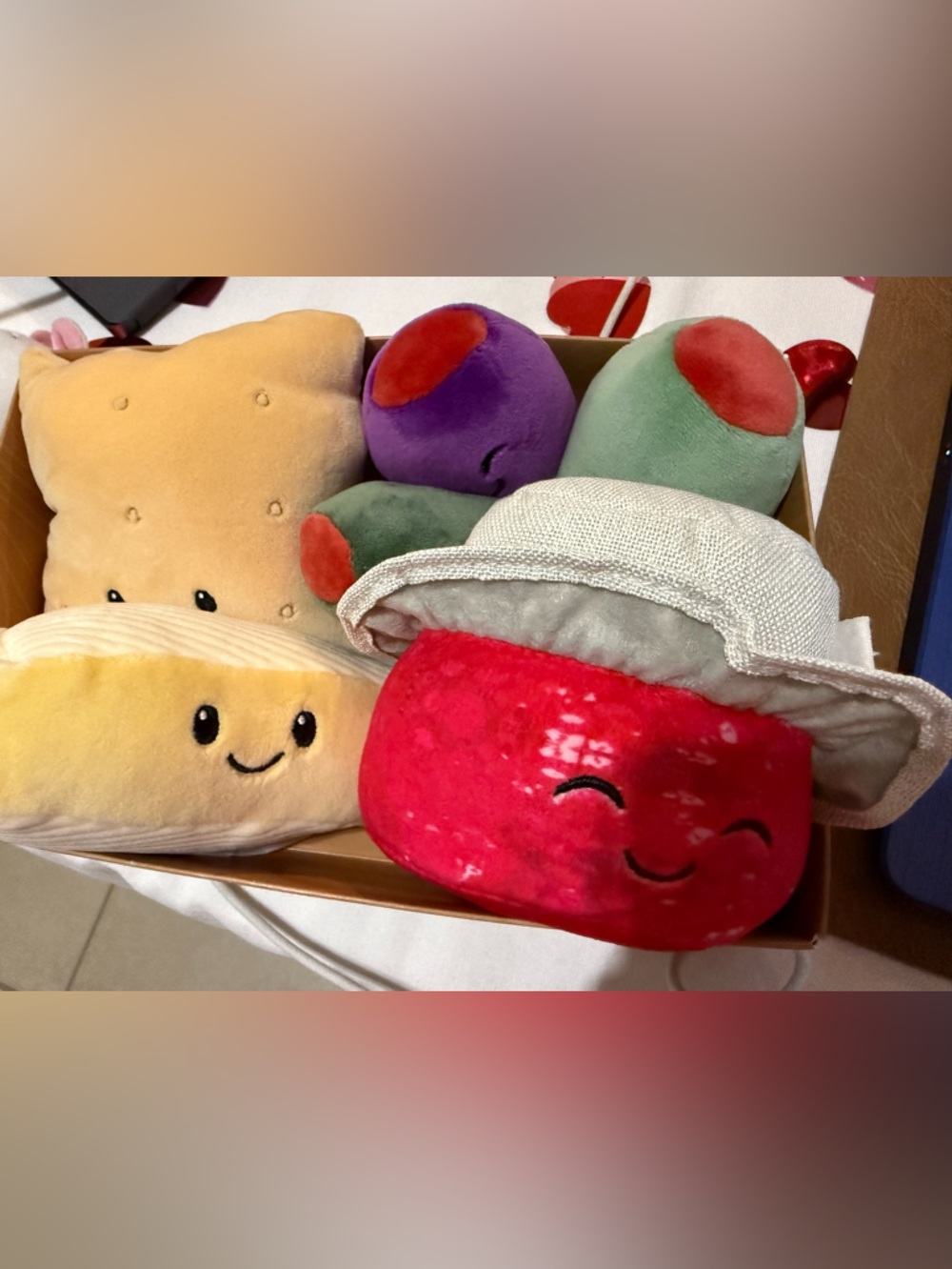 Gigglescape Charcuterie Plush Set NIB